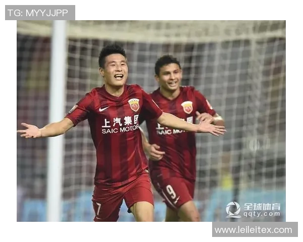 上港主场迎战恒大激情对决2018年11月3日足球盛宴再掀高潮 上港主场迎战恒大激情对决2018年11月3日足球盛宴再掀高潮