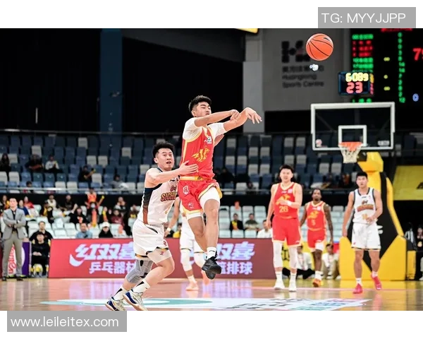 四川男篮迎战上海队CBA赛季激战即将上演球迷期待精彩对决 四川男篮迎战上海队CBA赛季激战即将上演球迷期待精彩对决