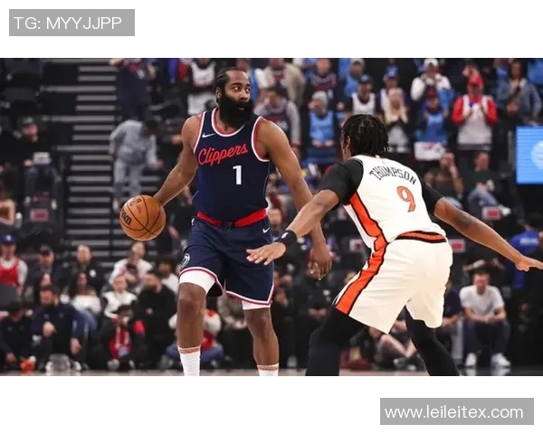 火箭队与勇士队激战正酣哈登关键时刻上演绝杀精彩瞬间 火箭队与勇士队激战正酣哈登关键时刻上演绝杀精彩瞬间