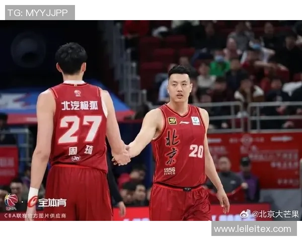 翟晓川:从篮球场上的拼搏者到生活中的奋斗典范 翟晓川:从篮球场上的拼搏者到生活中的奋斗典范