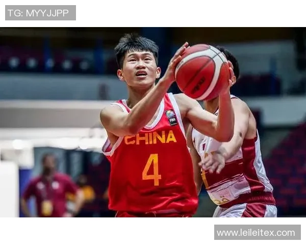 中国男篮在2017年对阵卡塔尔的精彩比赛回顾与分析 中国男篮在2017年对阵卡塔尔的精彩比赛回顾与分析