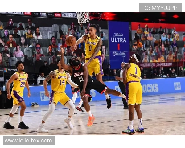 凯尔库兹马的篮球之路与成长历程探讨 凯尔库兹马的篮球之路与成长历程探讨