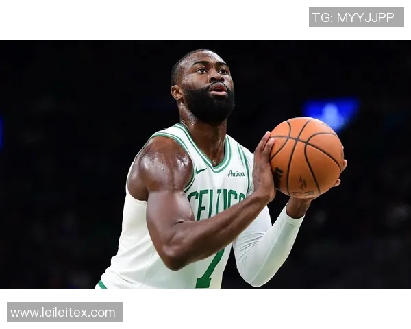 杰伦布朗在NBA赛季中的精彩表现与未来发展潜力分析