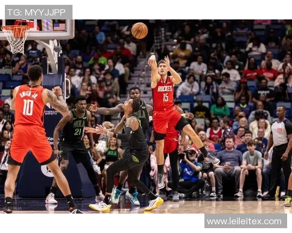 锡安带领鹈鹕对决火箭精彩集锦回顾与赛季亮点分析